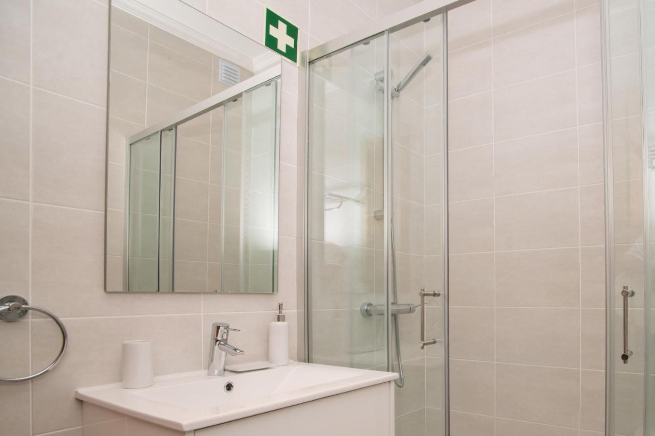 Central Modern 2 Bed Apartment Armação de Pêra Eksteriør billede